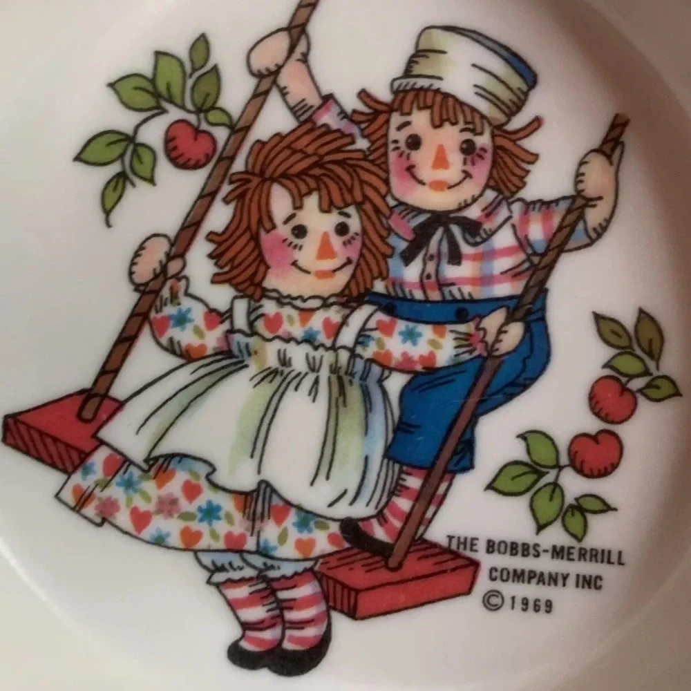 Vintage 1969 Oneida Deluxe Raggedy Ann And Andy Melamine Childs Bowls